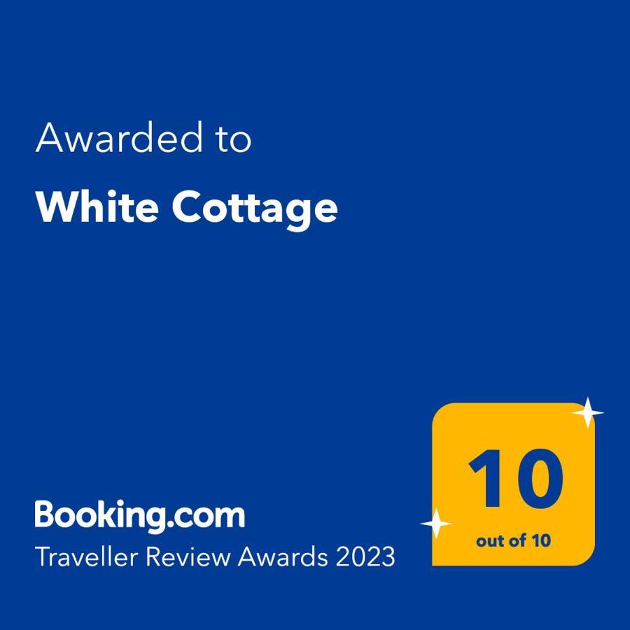 White Cottage Heritage House Cizici Exterior photo